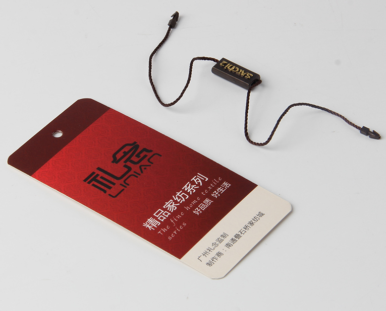 t恤吊牌廠的老師傅急急忙忙買來新的油墨，就是為了透明度