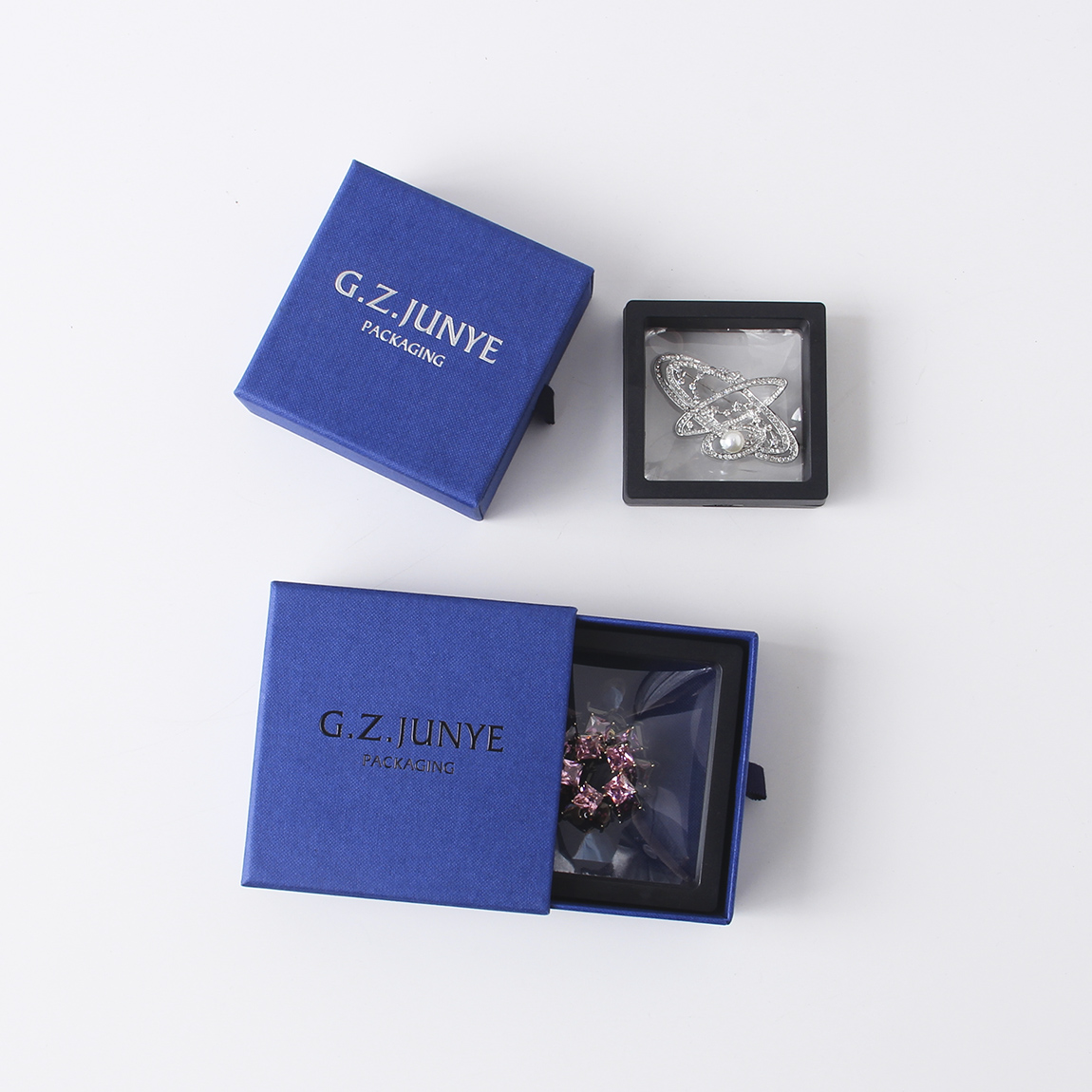 紙質(zhì)珠寶包裝盒會(huì)有哪些生產(chǎn)上的細(xì)節(jié)需要注意？